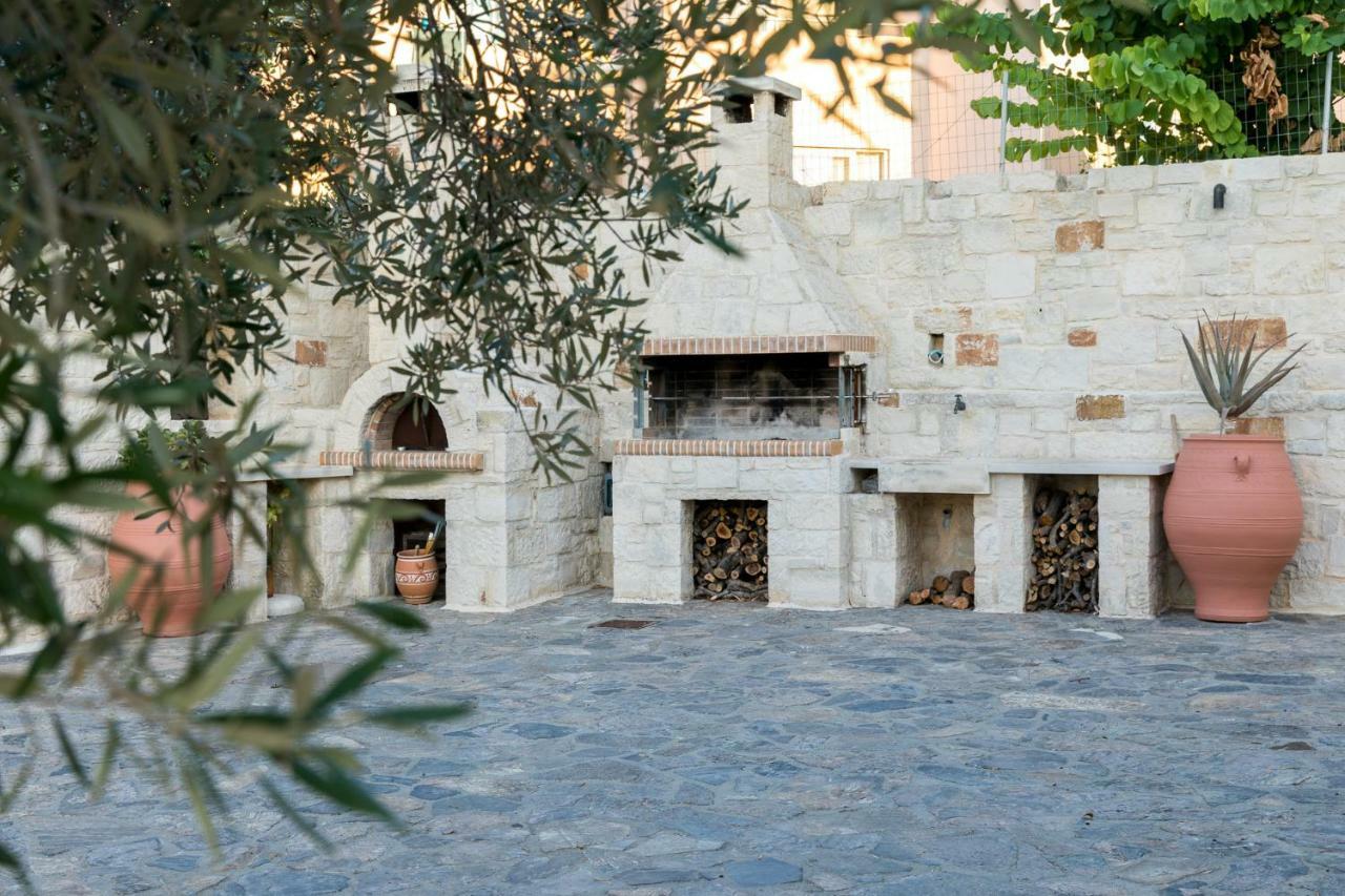 Mangie Villa Hersonissos  Exterior photo